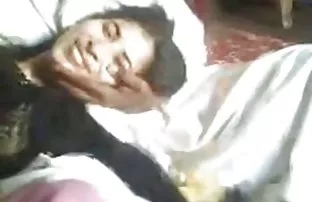 XXX Tiga pelacur dan cerita malam panas seorang pria