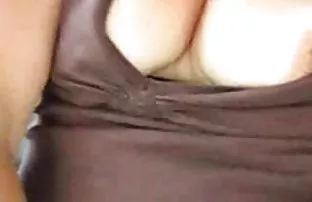 XXX Kendall cerita panas sedarah ibu dan anak membawa dirinya untuk orgasme dengan tangannya