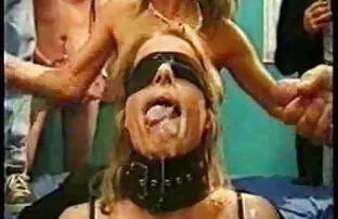 XXX Dua pelacur menjilat cerita panas sex dewasa pussies