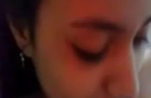 XXX Merobek cerita dewasa cerita panas brunette seksi di stoking