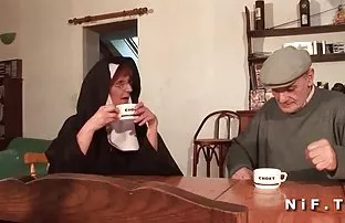 XXX Menelan cum dengan cerita panas wanita alim senang hati
